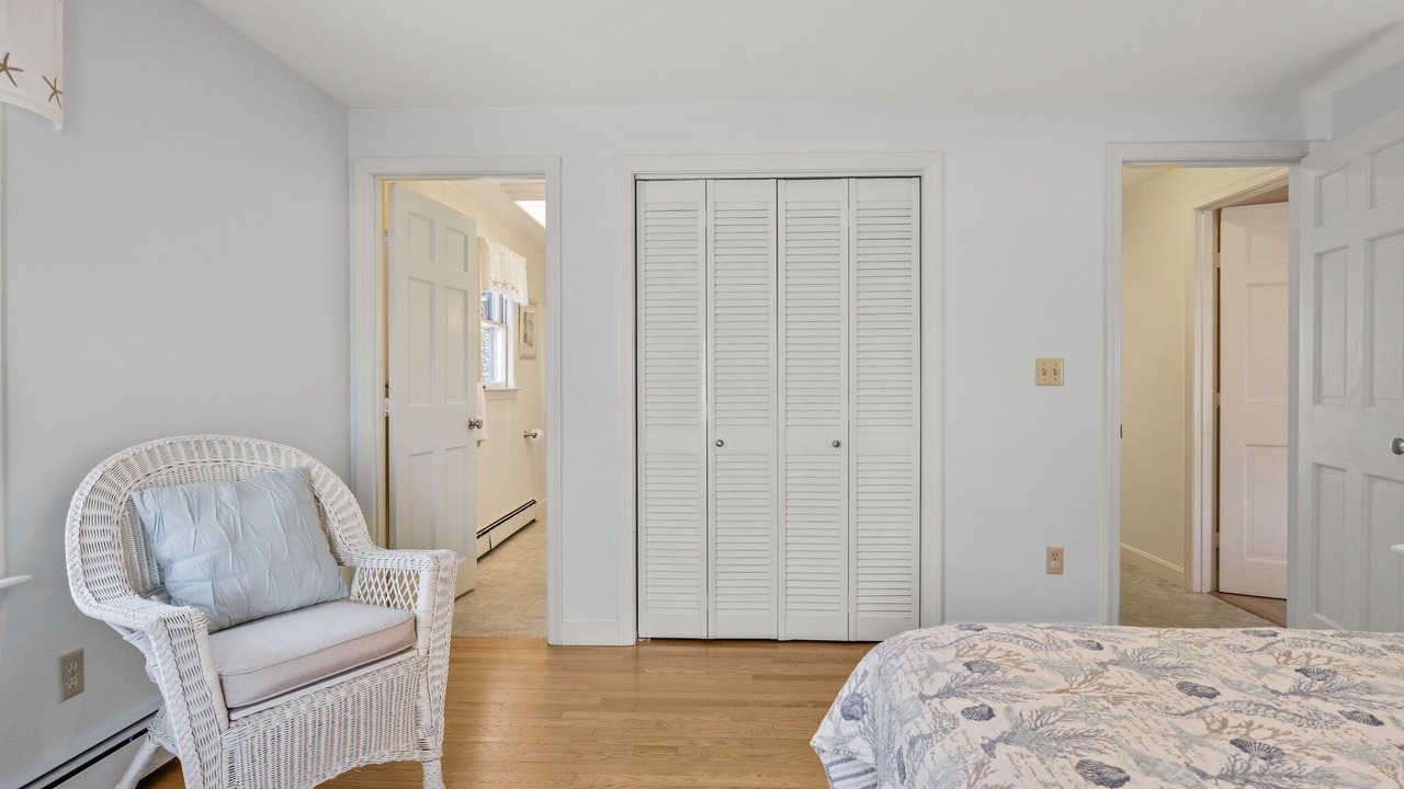 Photo of Bedroom in South Chatham