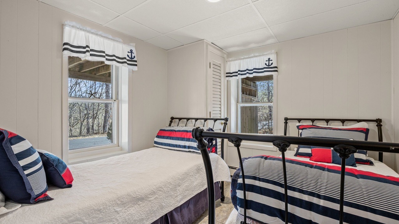 Photo of Bedroom in South Chatham