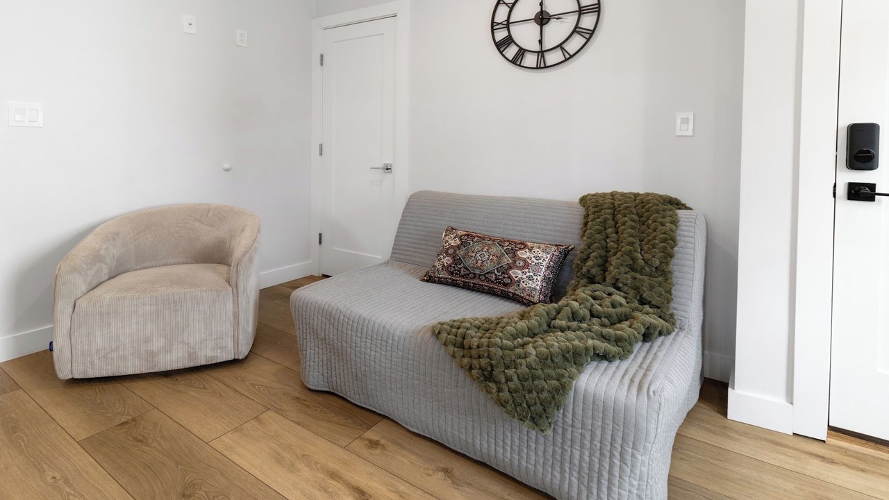 Photo of Livingroom in Ward Two