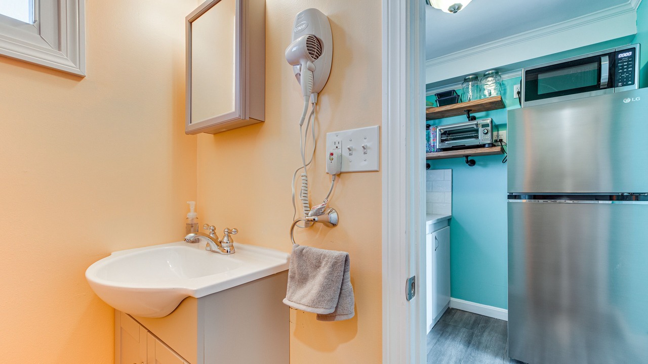 Photo of Bathroom in York Beach