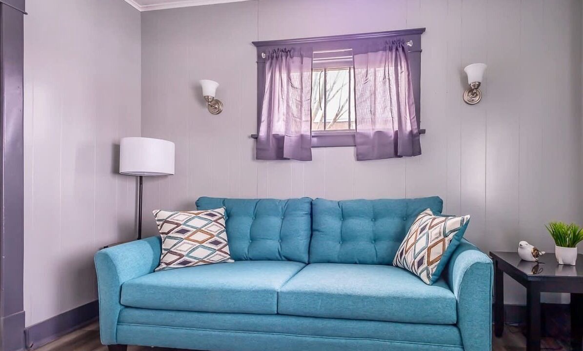 Photo of Livingroom in Downtown Niagara Falls