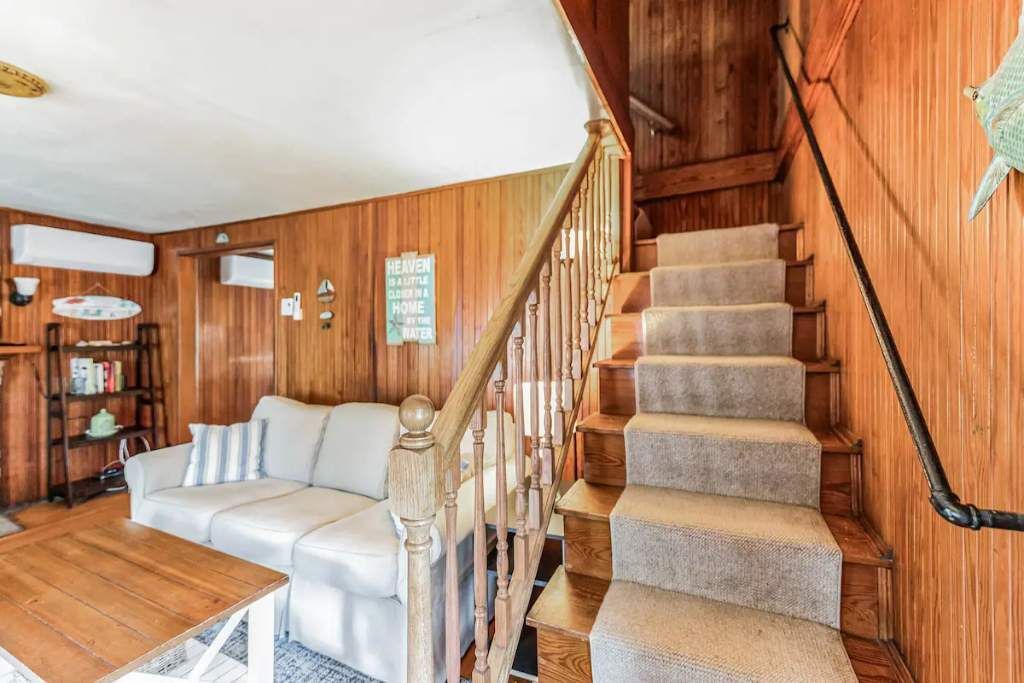 Photo of Livingroom in Mattapoisett Center