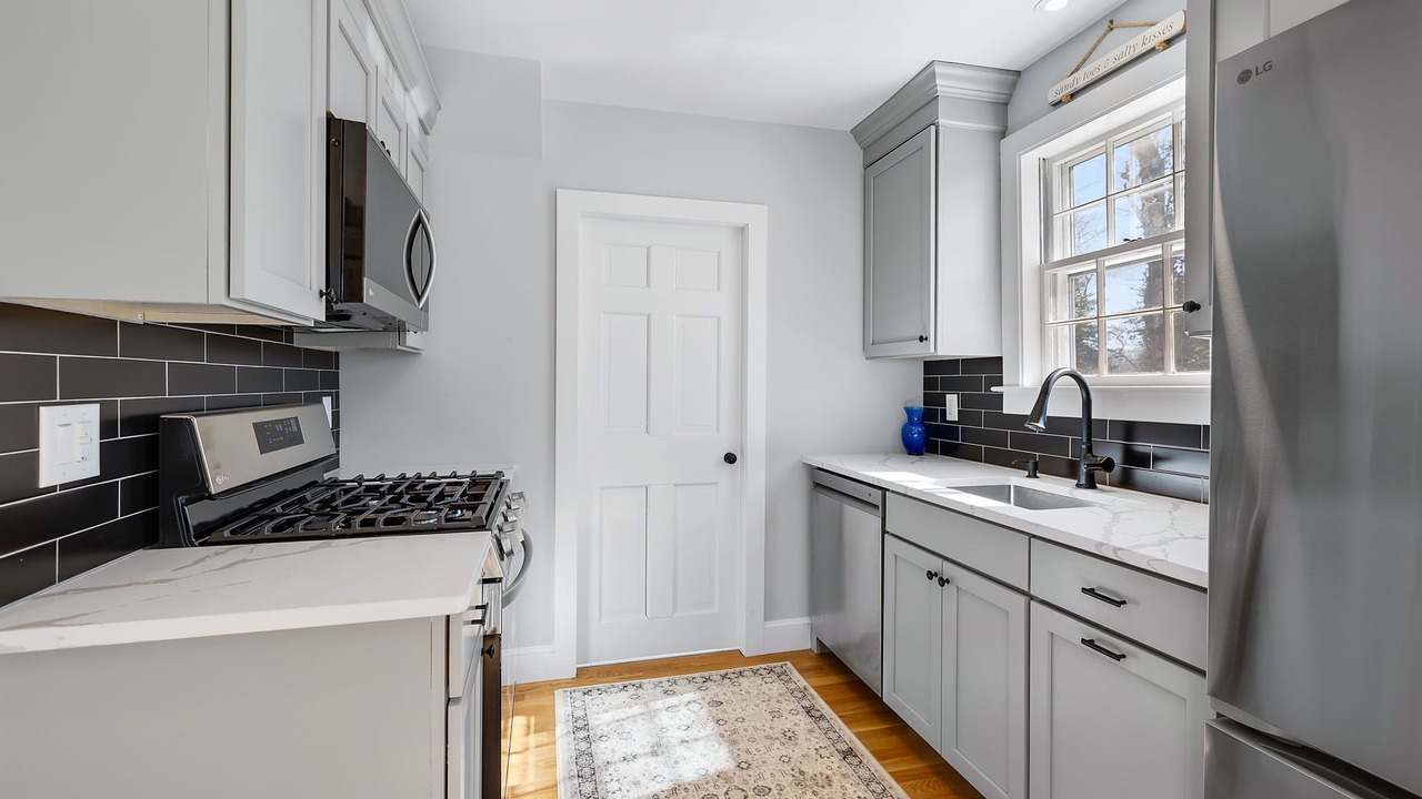 Photo of Kitchen in West Barnstable