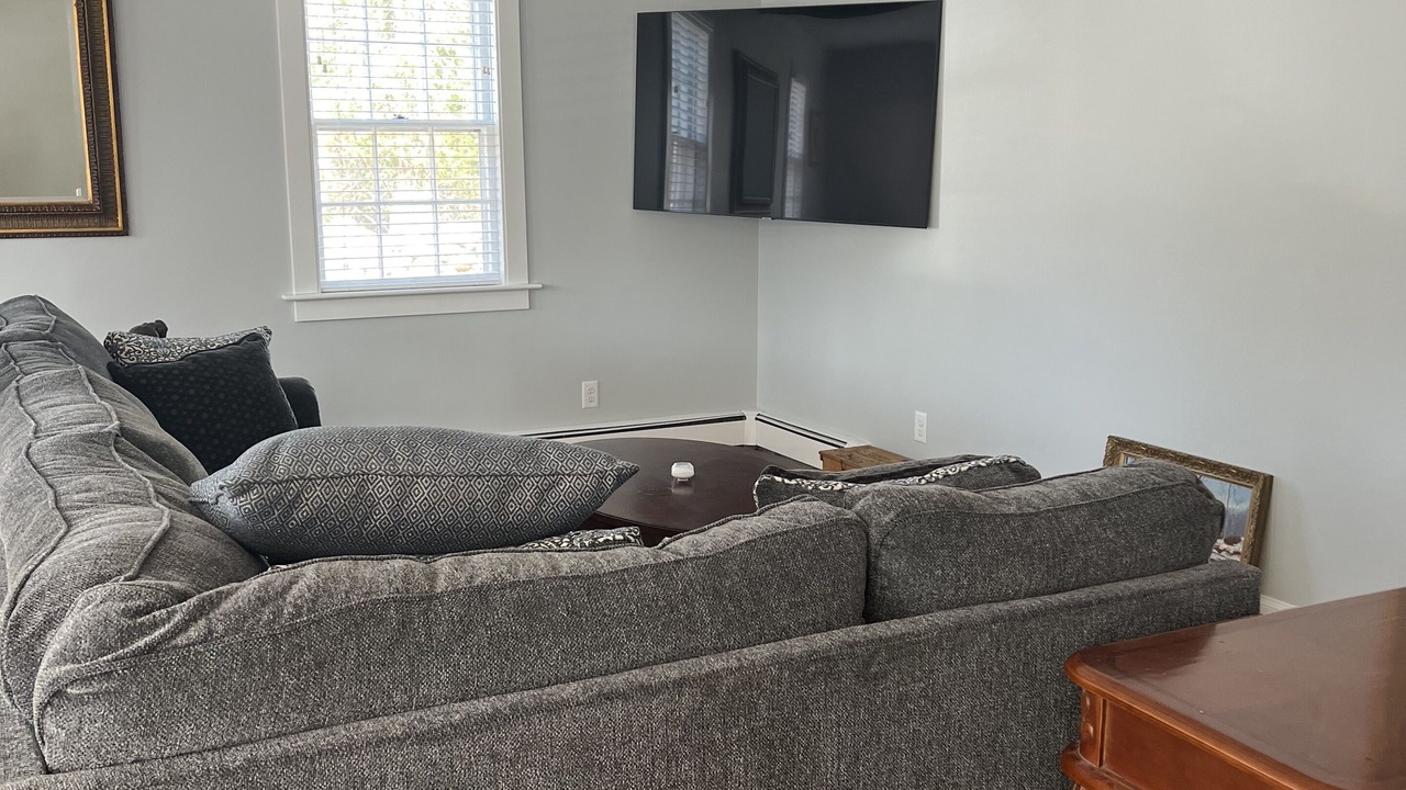 Photo of Livingroom in West Barnstable