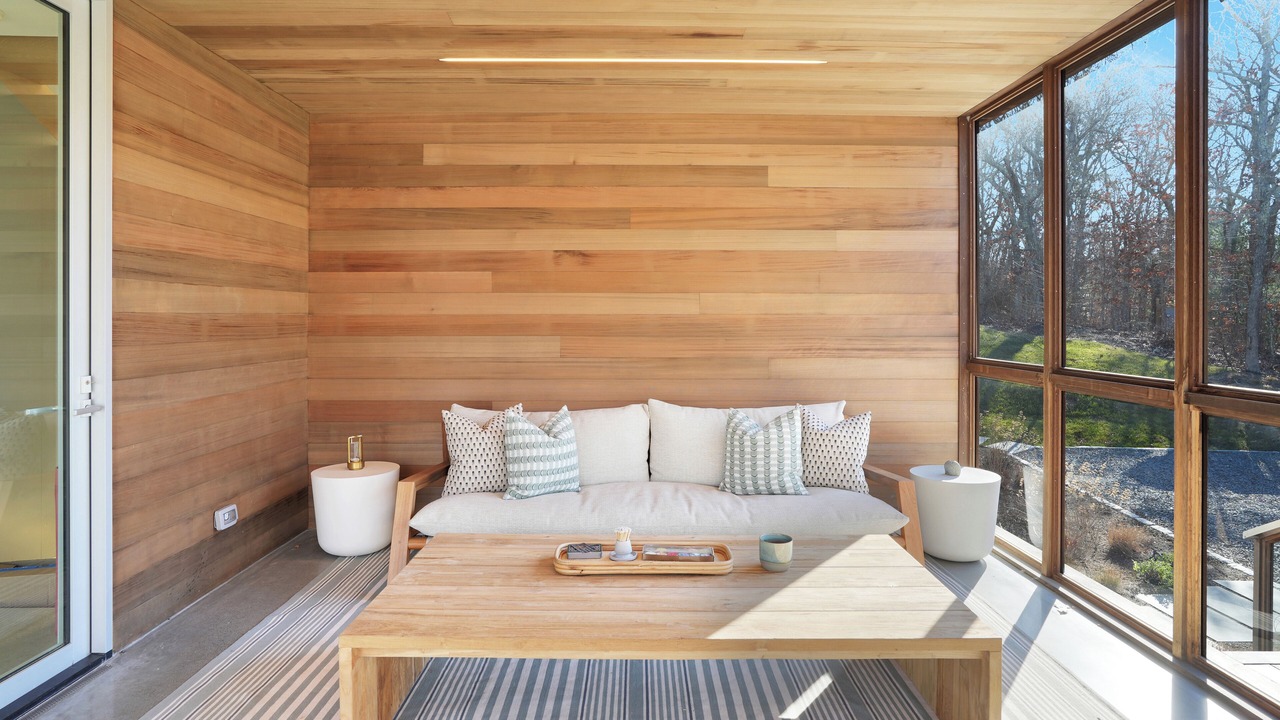 Photo of Livingroom in West Tisbury