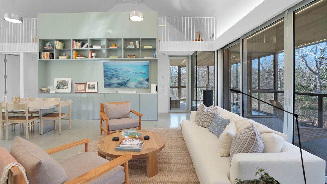 Photo of Livingroom in West Tisbury