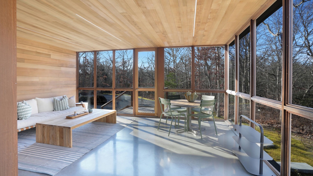 Photo of Livingroom in West Tisbury