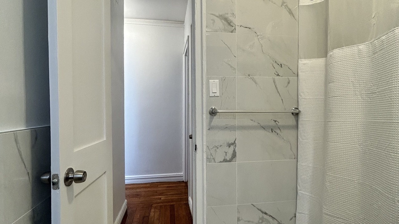 Photo of Bathroom in Tremont