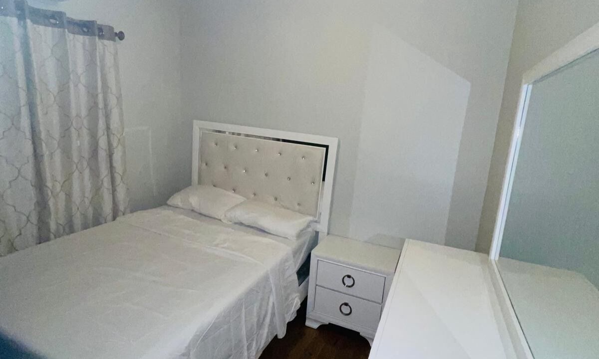Photo of Bedroom in Queens
