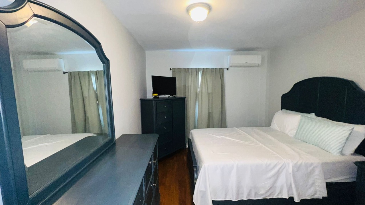 Photo of Bedroom in Queens