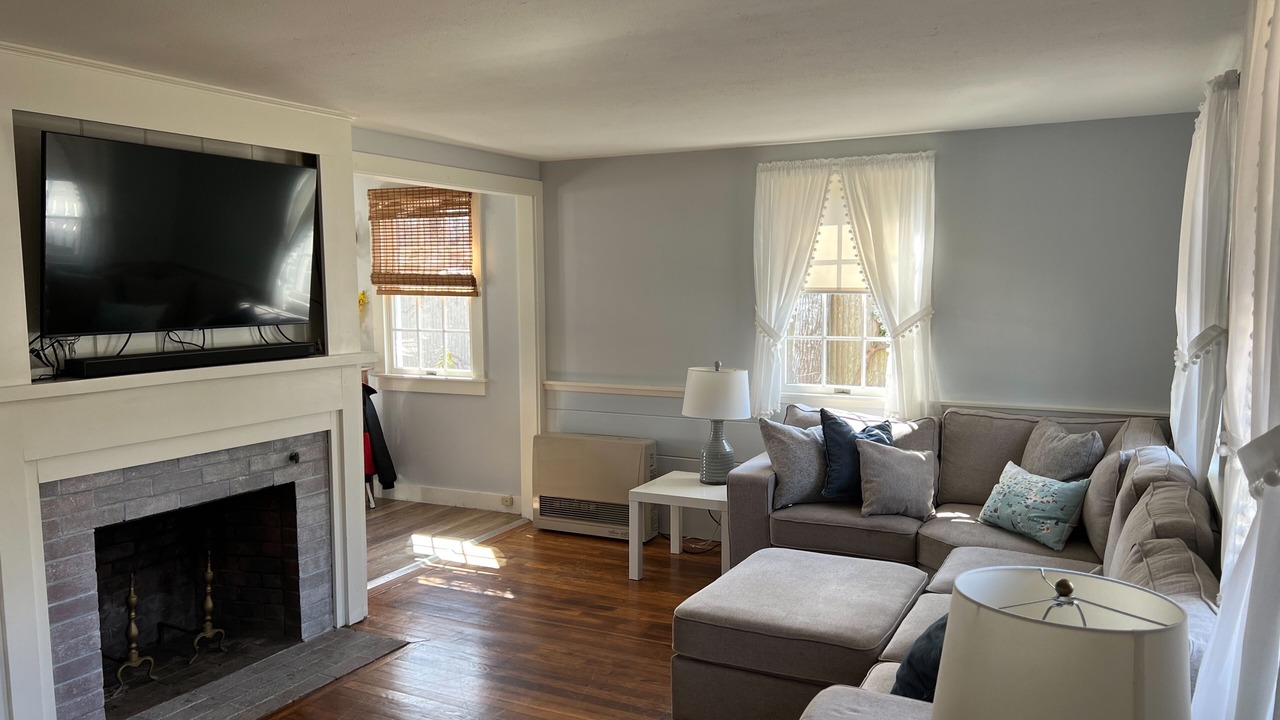 Photo of Livingroom in Bass River
