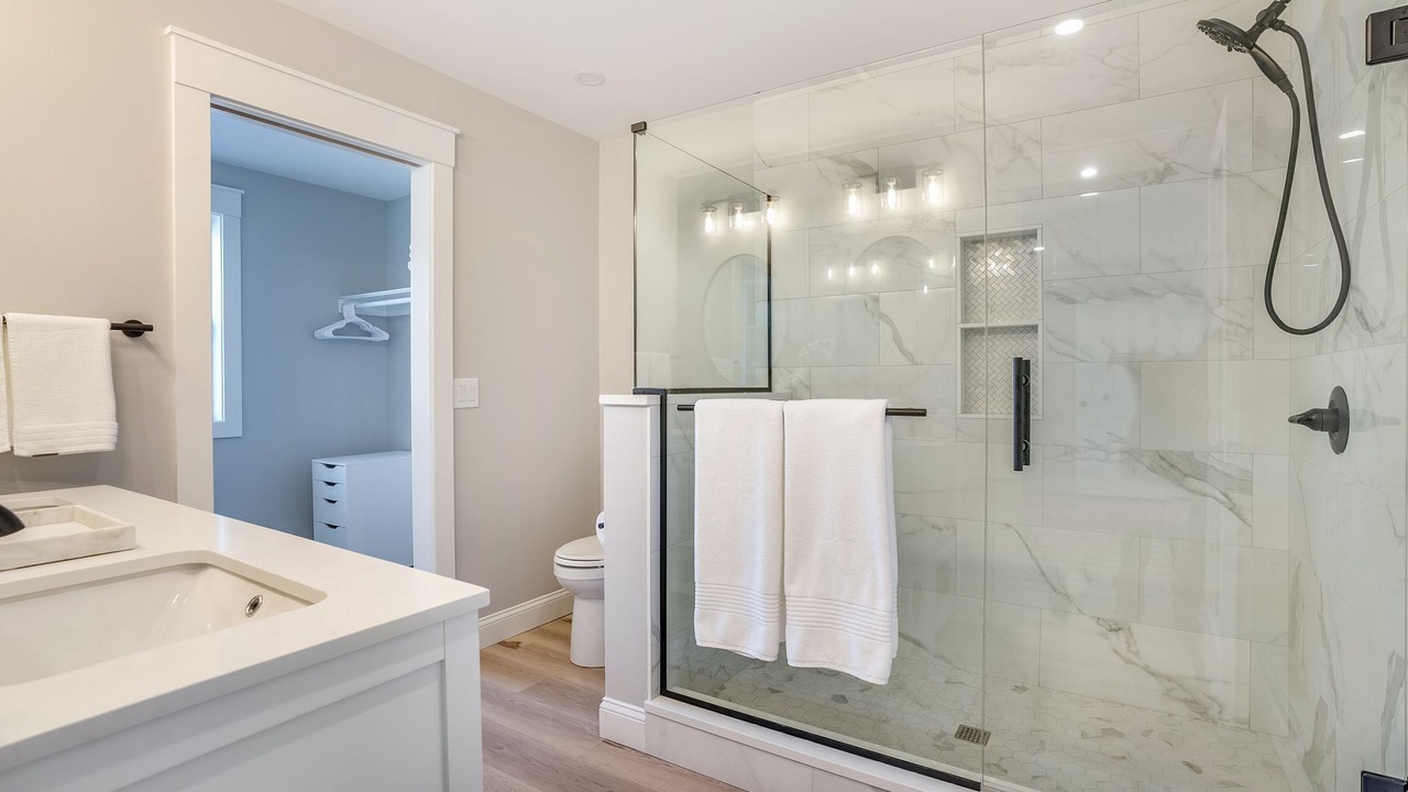 Photo of Bathroom in Old Orchard Beach