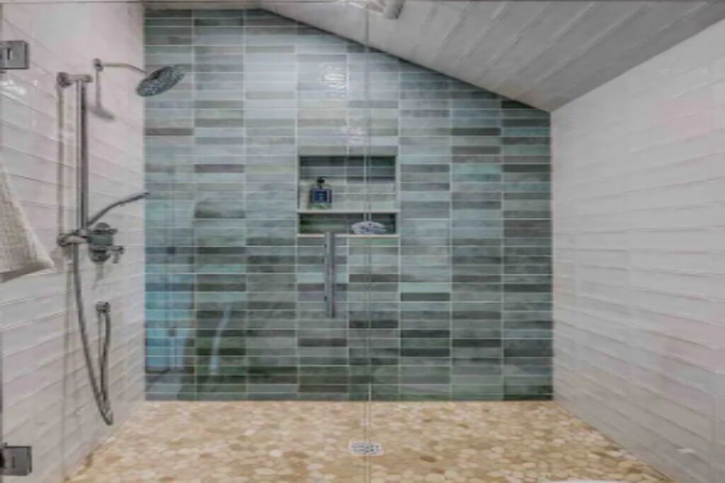 Photo of Bathroom in Mara Vista