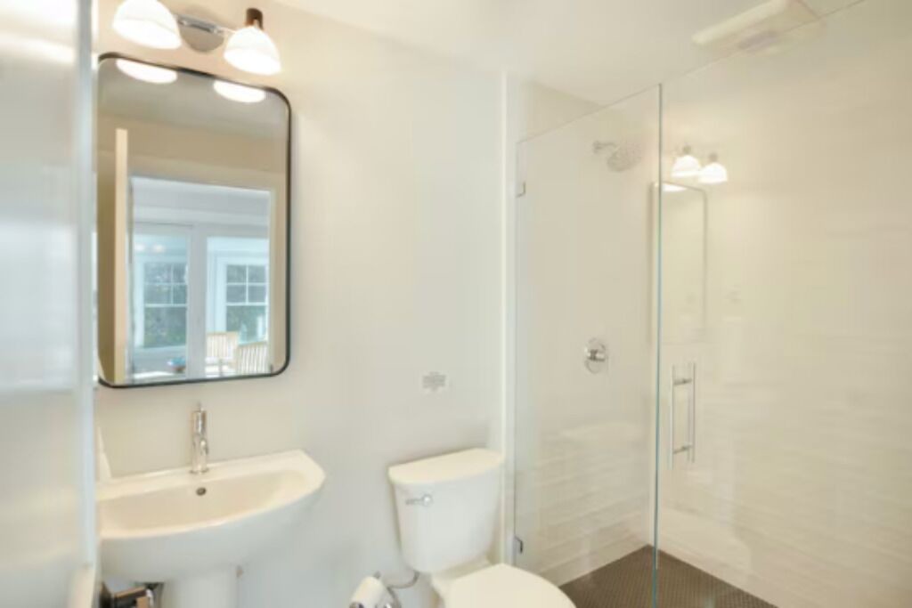 Photo of Bathroom in Mara Vista