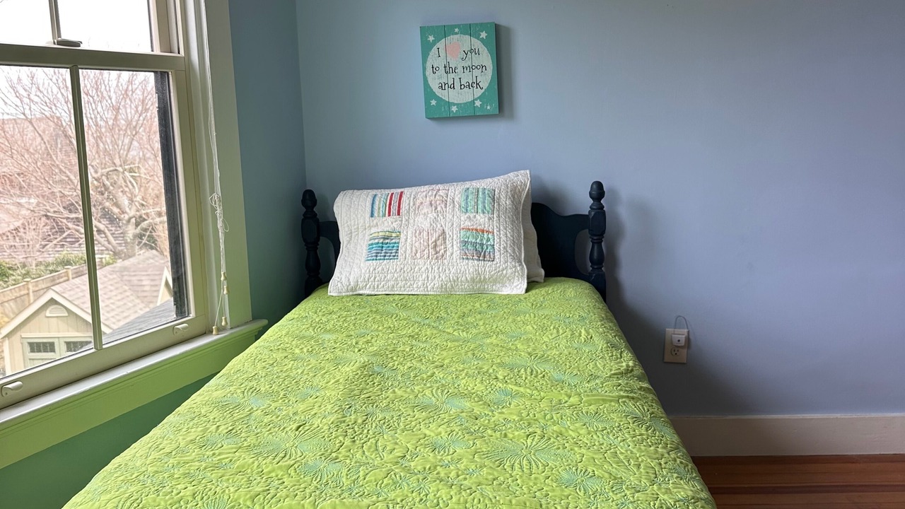 Photo of Bedroom in Jamestown