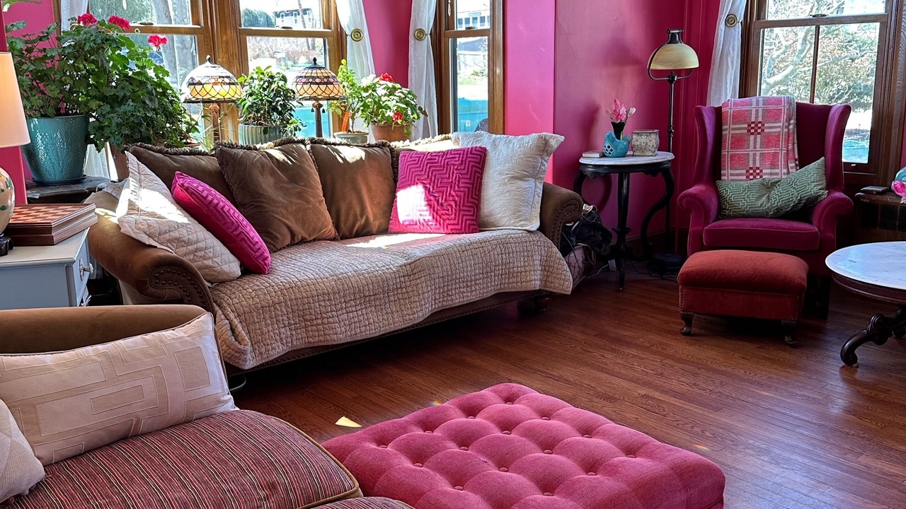 Photo of Livingroom in Jamestown