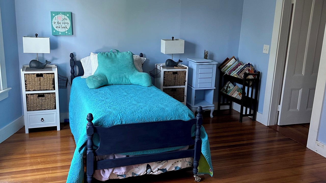 Photo of Bedroom in Jamestown