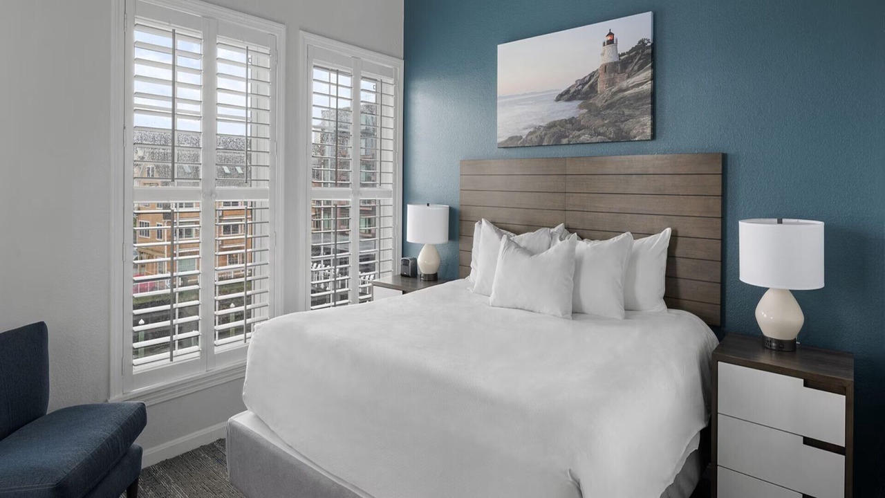Photo of Bedroom in Yachting Village