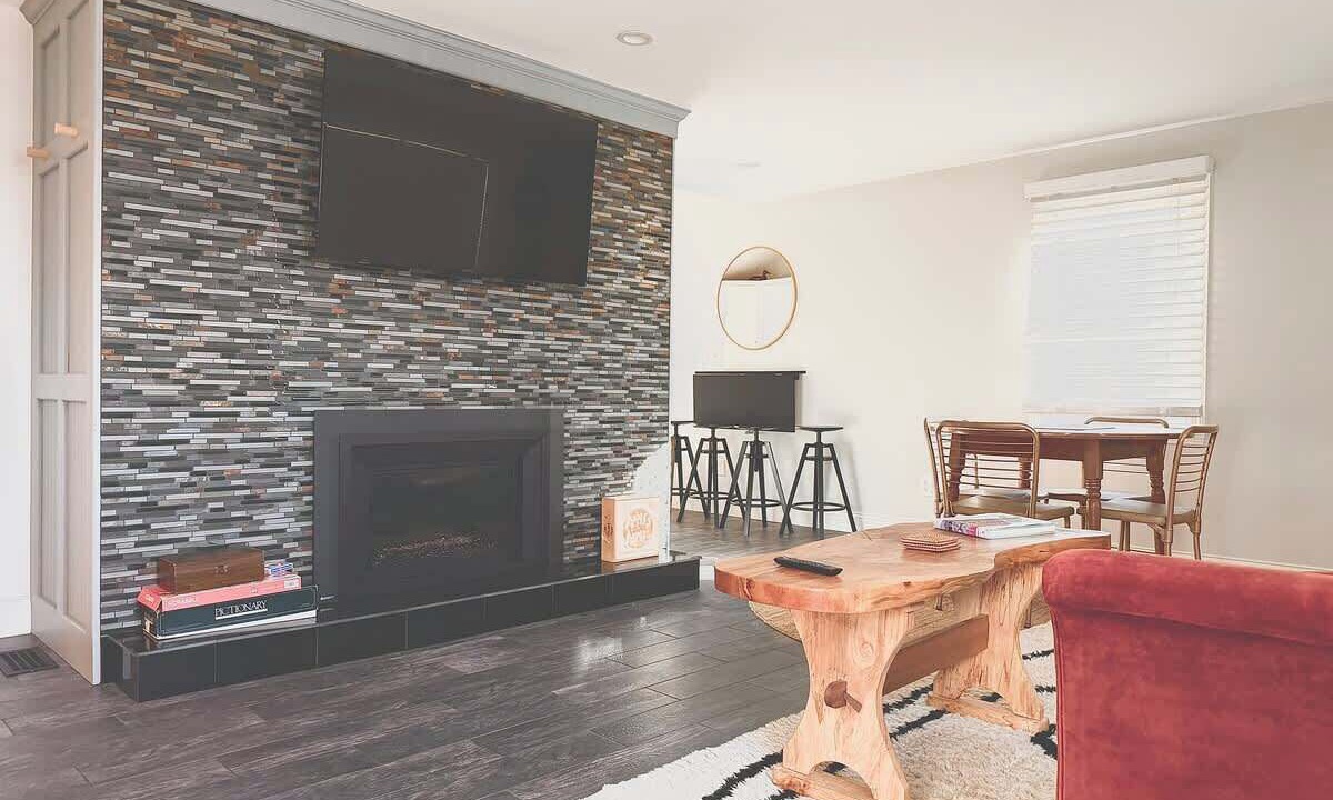 Photo of Livingroom in East Haddam