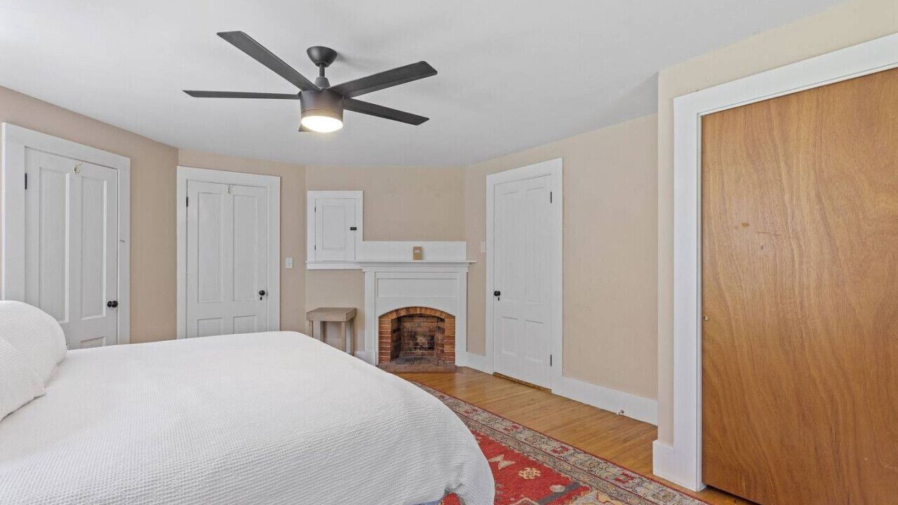Photo of Bedroom in Silver Lake