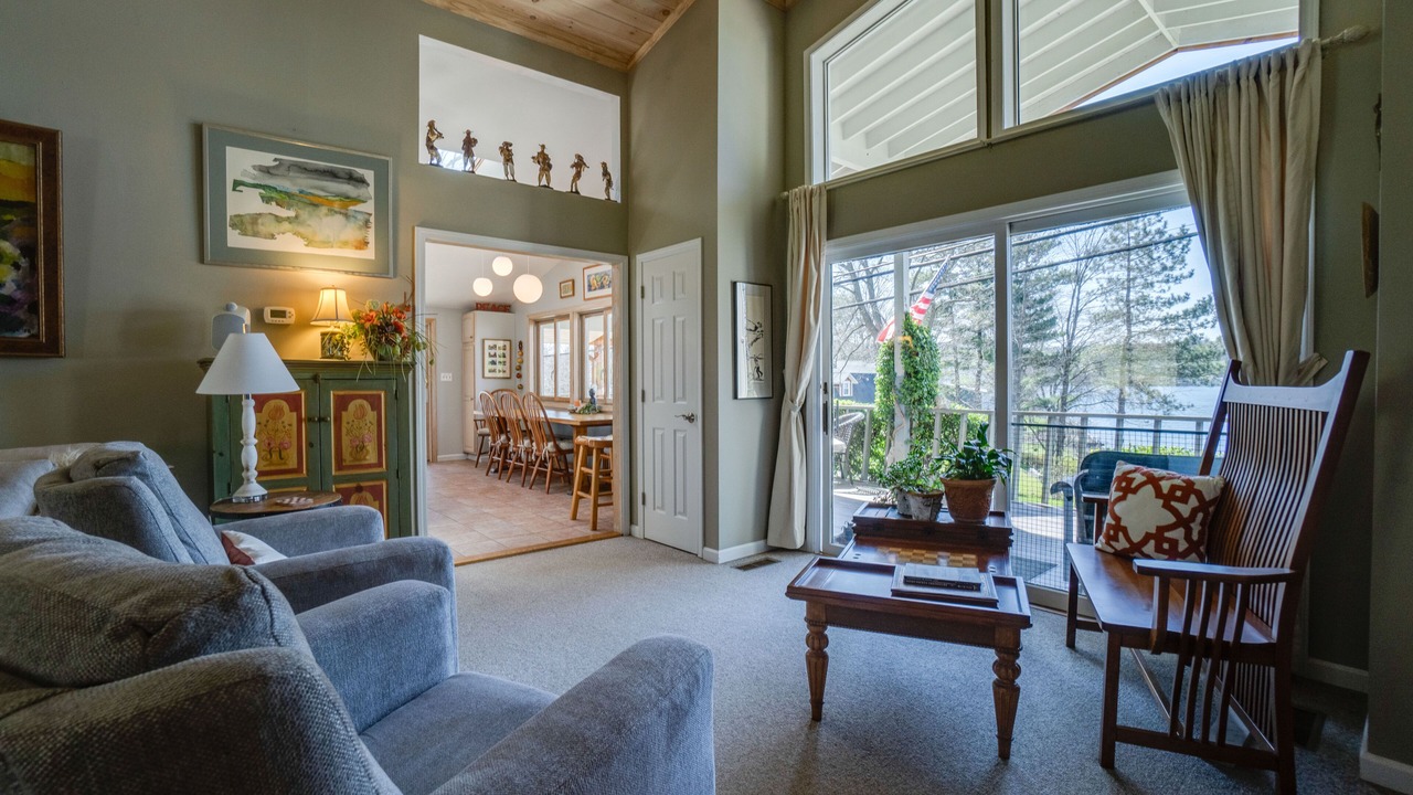 Photo of Livingroom in Town of Milo