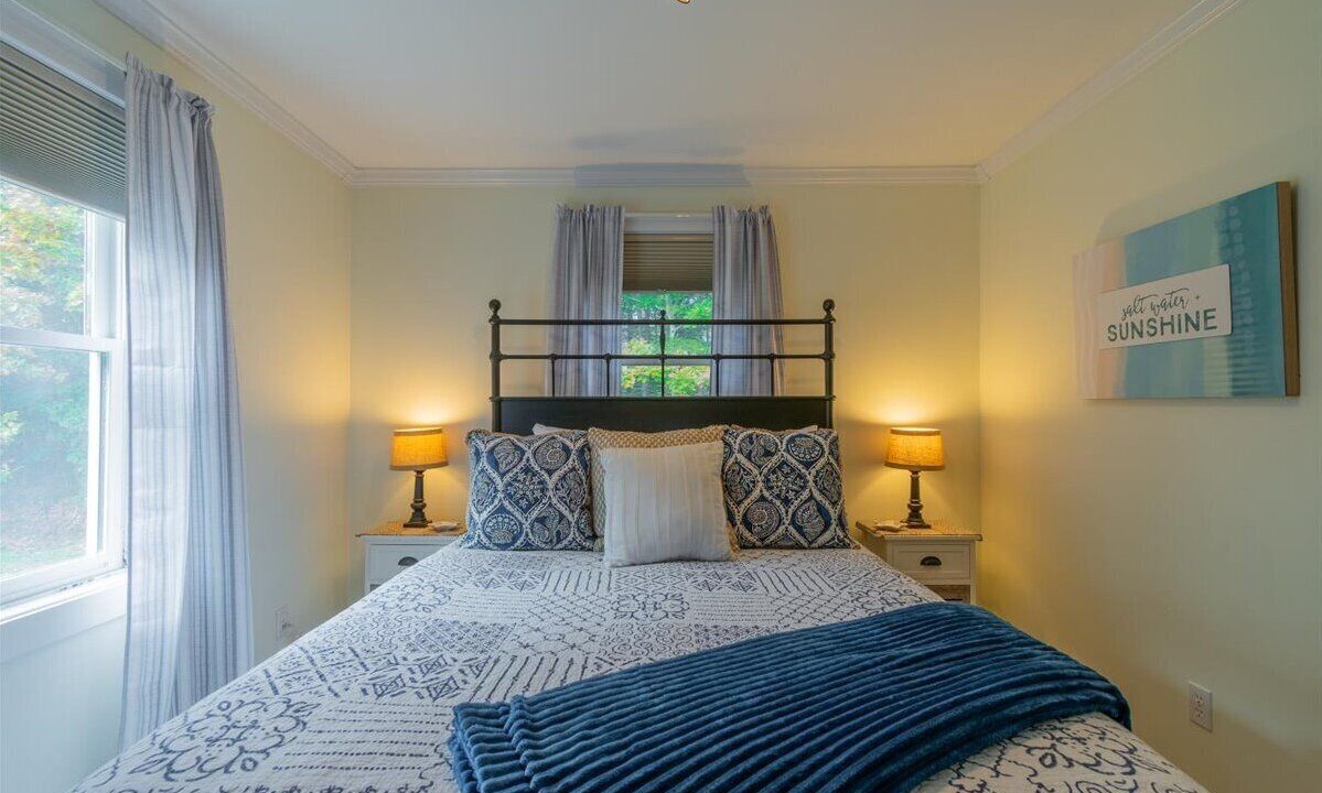 Photo of Bedroom in Isle of Springs