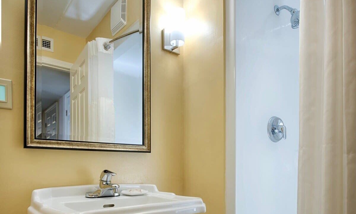 Photo of Bathroom in The Point