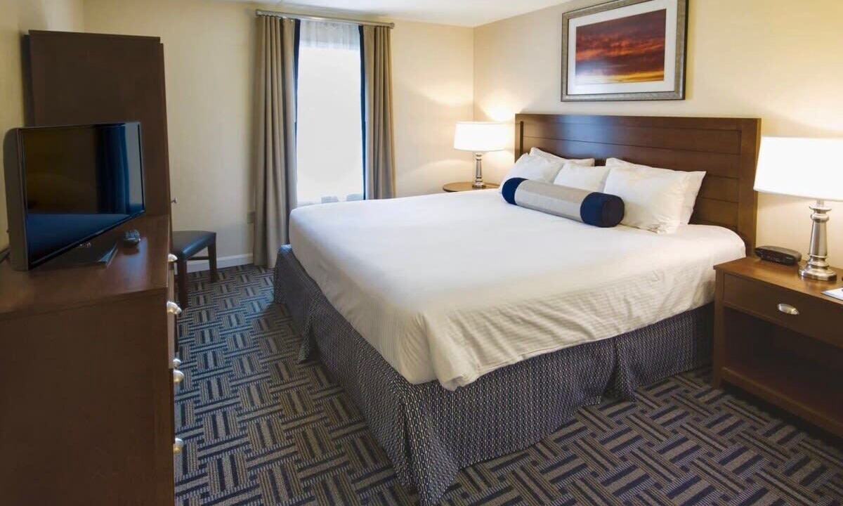 Photo of Bedroom in The Point
