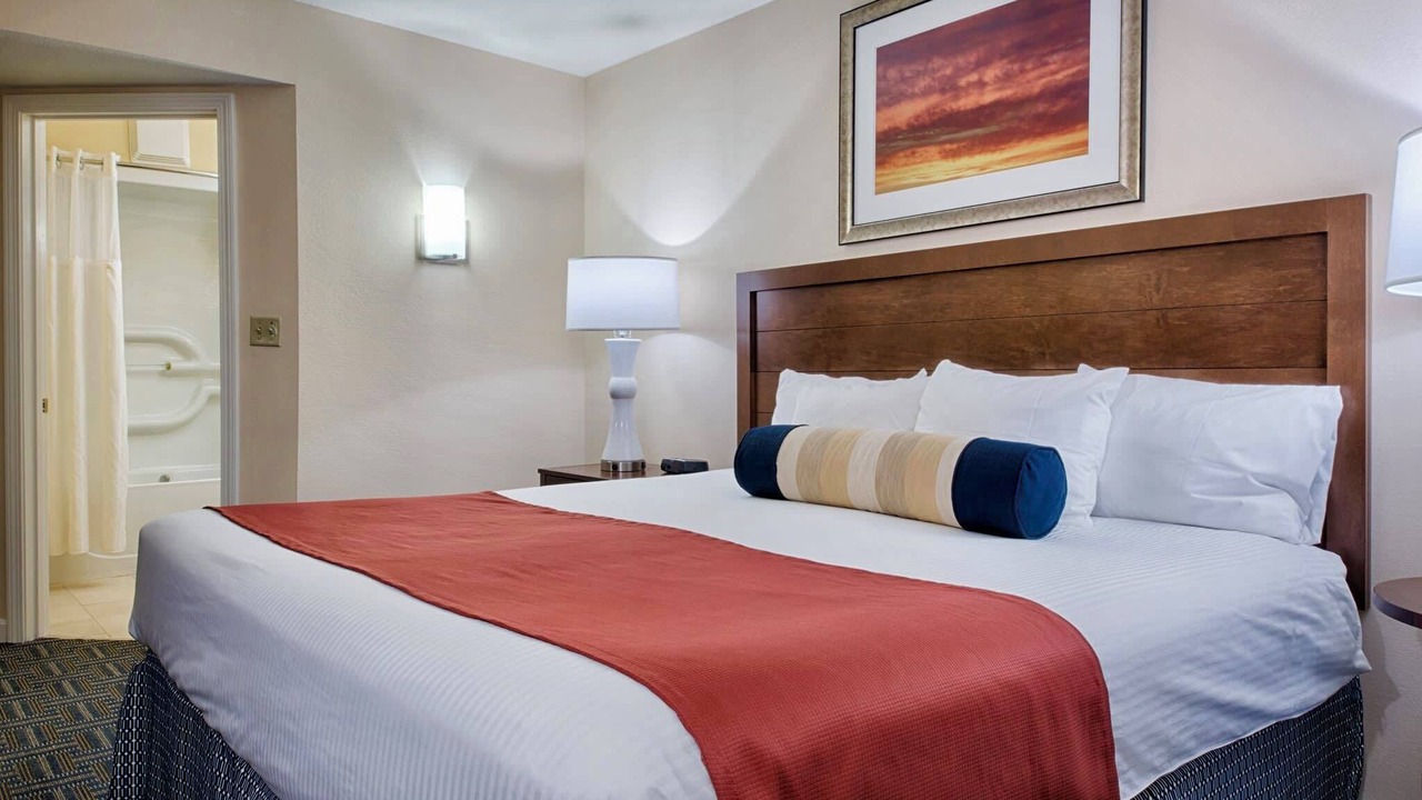 Photo of Bedroom in The Point