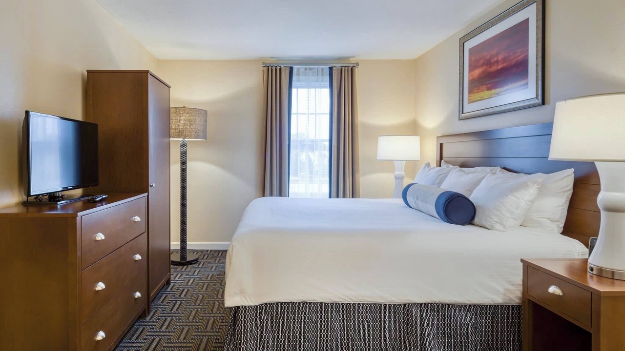 Photo of Bedroom in The Point
