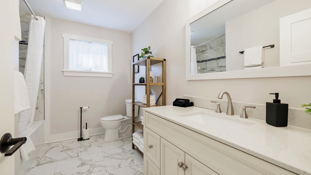 Photo of Bathroom in Naples