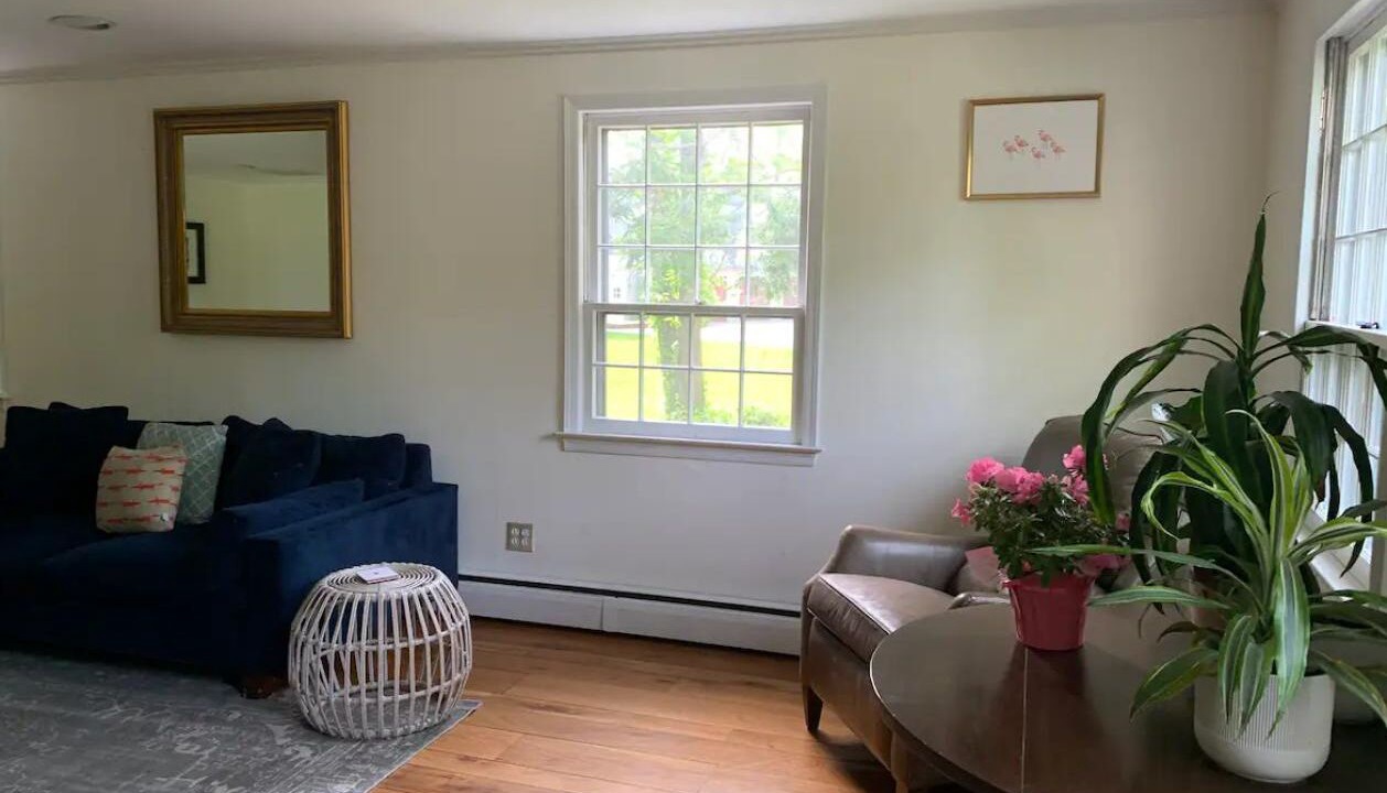 Photo of Livingroom in Weston