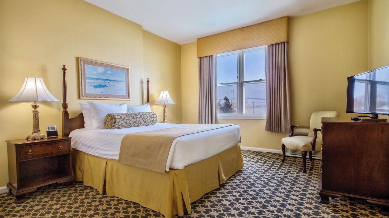 Photo of Bedroom in Jamestown