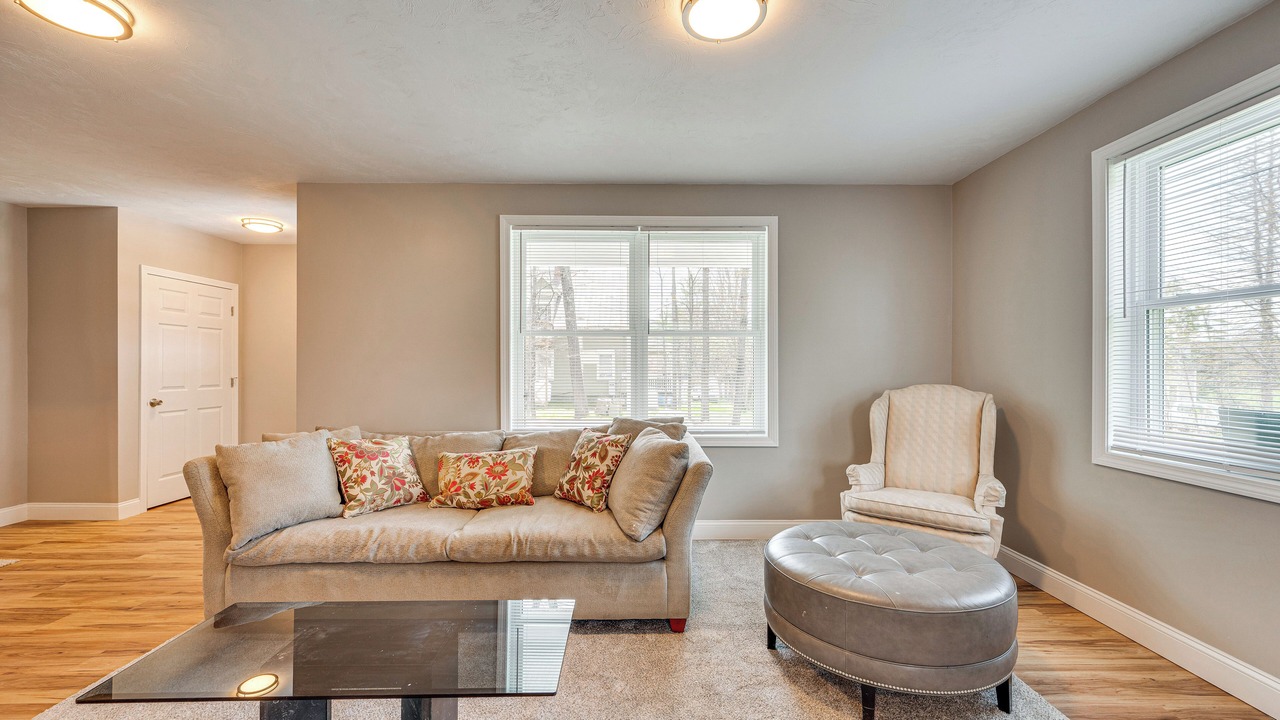 Photo of Livingroom in Tamworth