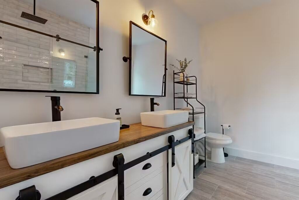 Photo of Bathroom in Sandwich