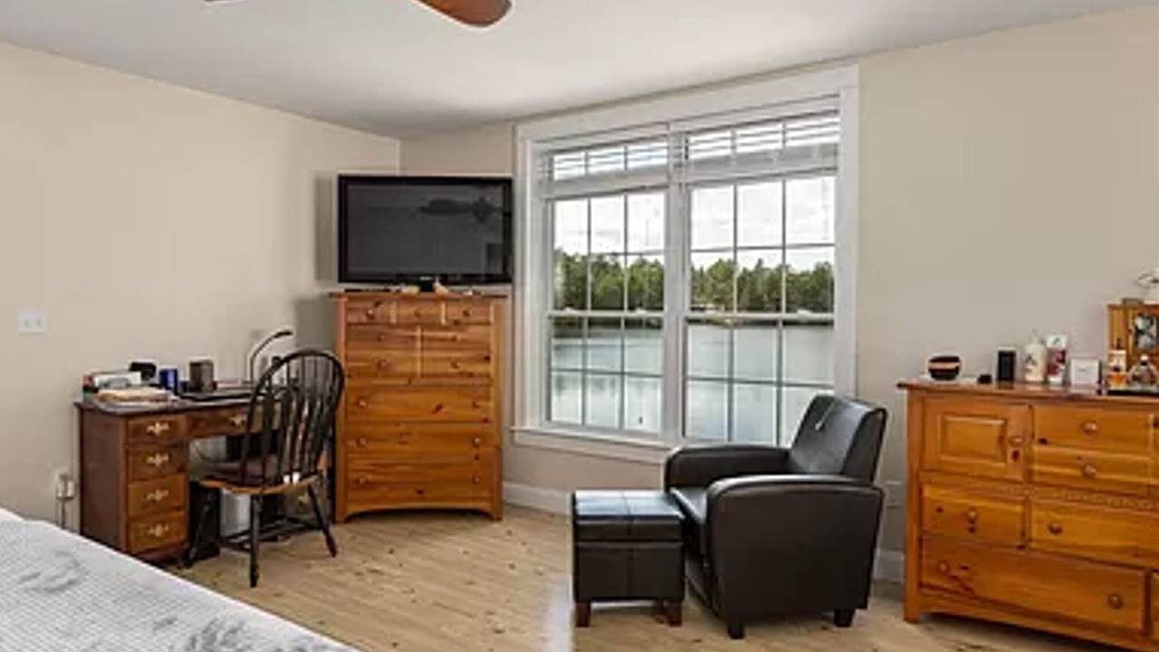 Photo of Bedroom in East Wakefield