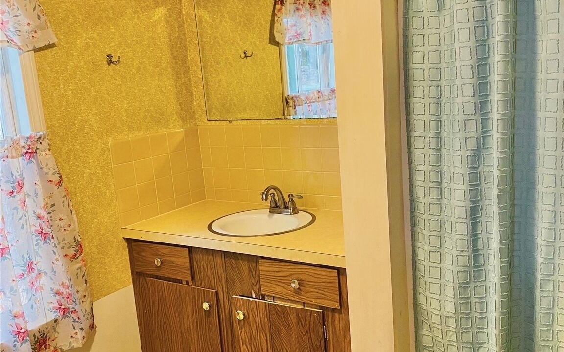 Photo of Bathroom in Gray