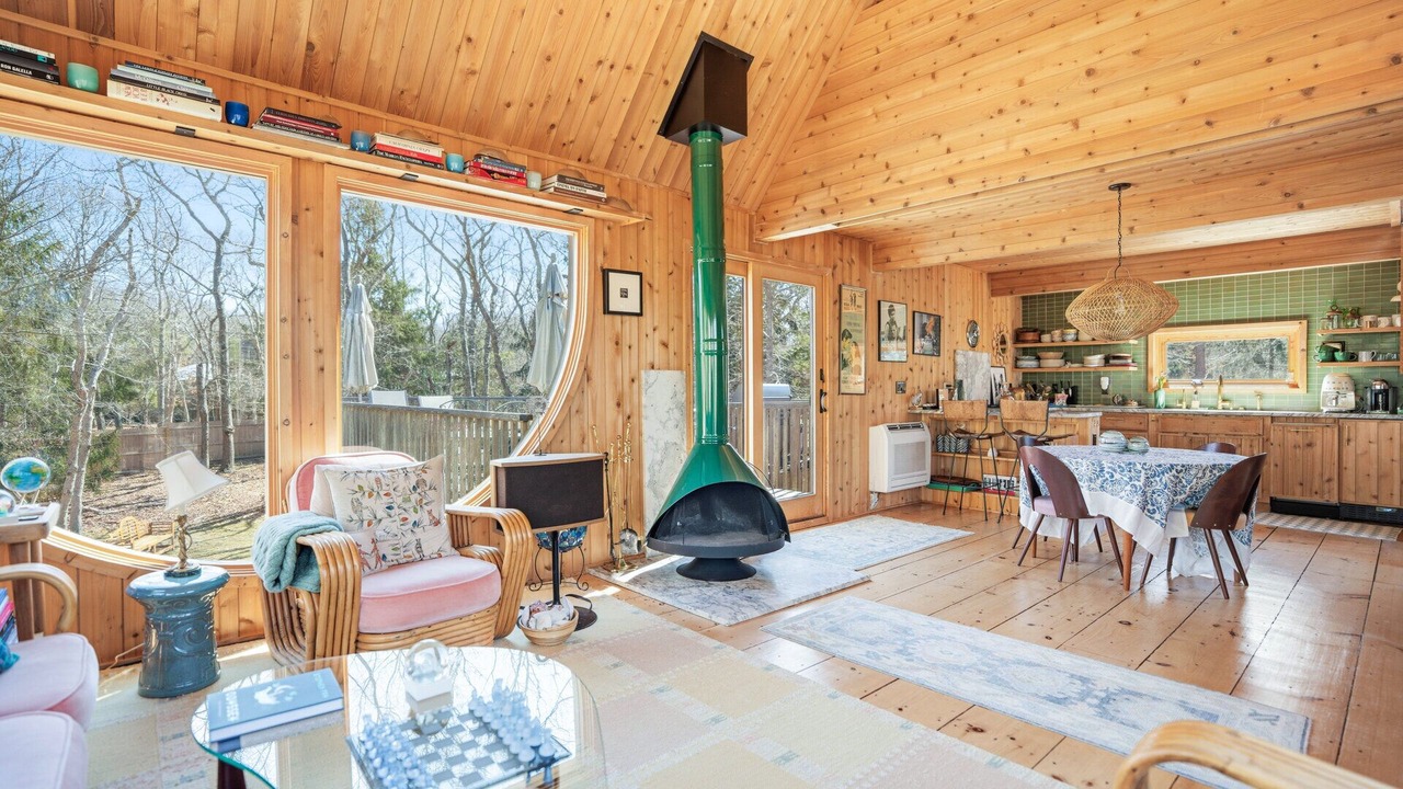 Photo of Livingroom in Springs