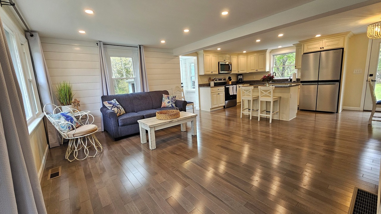 Photo of Livingroom in Niantic