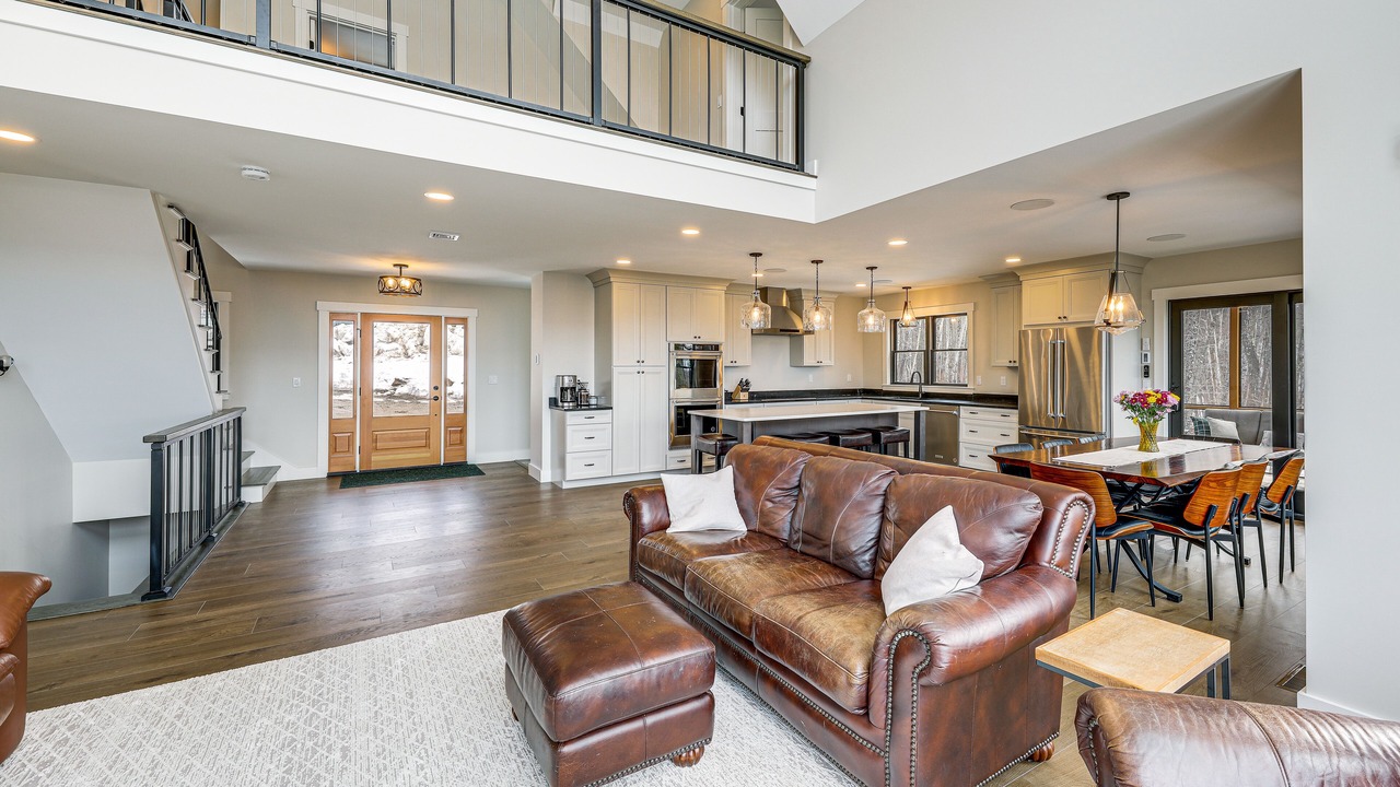 Photo of Livingroom in Lovell