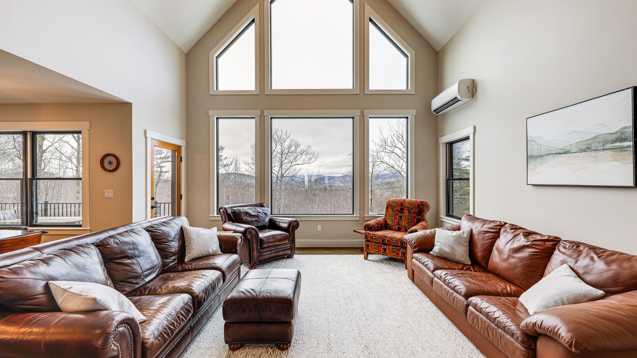 Photo of Livingroom in Lovell