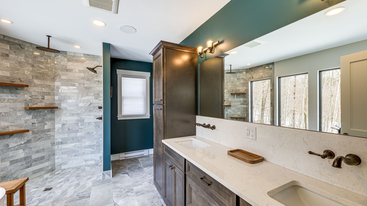 Photo of Bathroom in Lovell