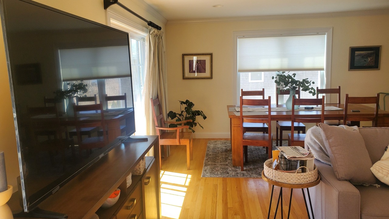 Photo of Livingroom in Jamestown