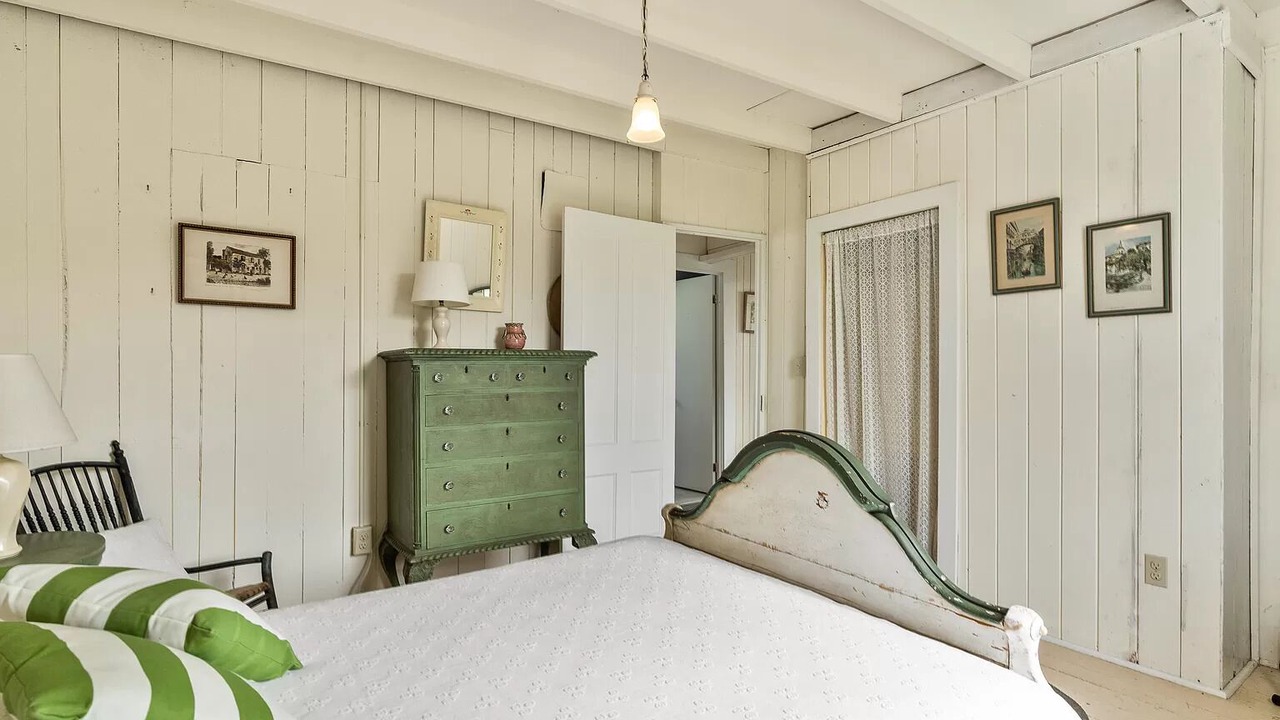 Photo of Bedroom in Mid-Coast and Islands