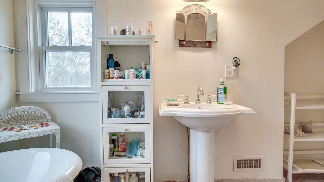 Photo of Bathroom in Aquinnah