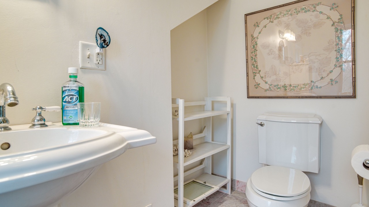 Photo of Bathroom in Aquinnah