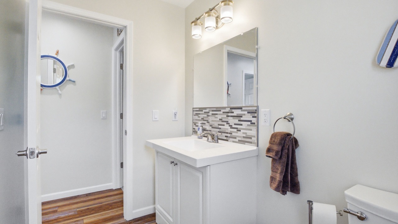 Photo of Bathroom in Town of Richmond