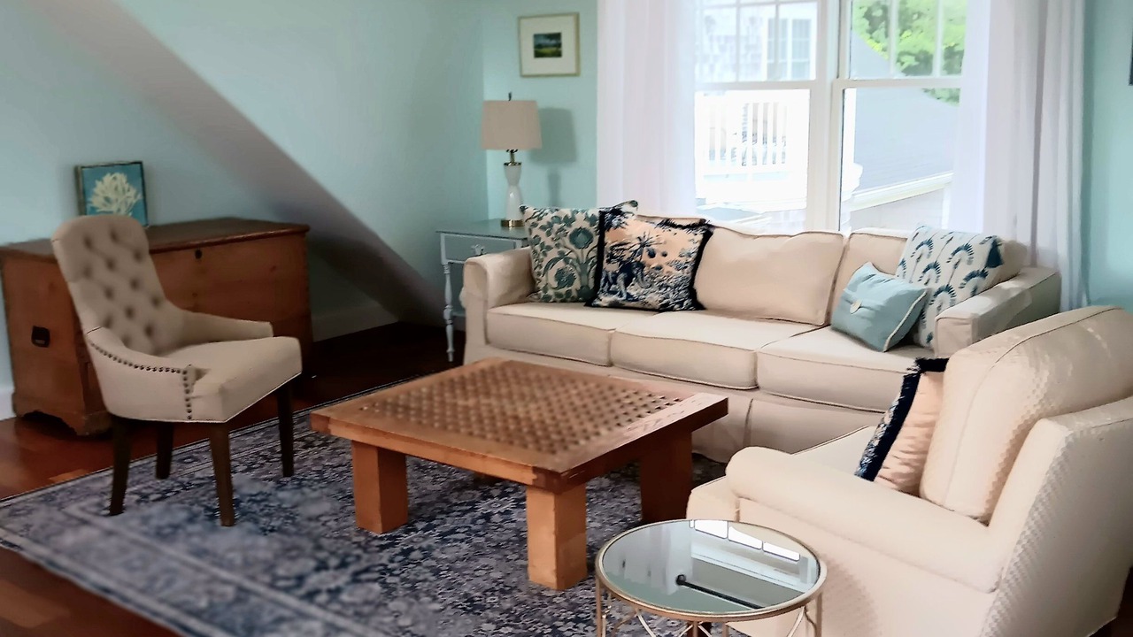 Photo of Livingroom in Jamestown
