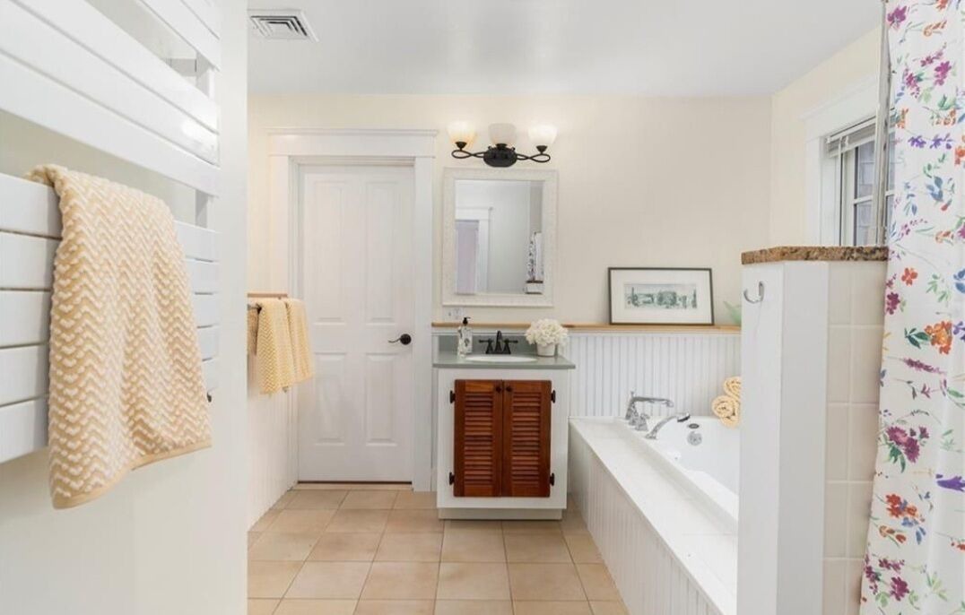 Photo of Bathroom in Jamestown