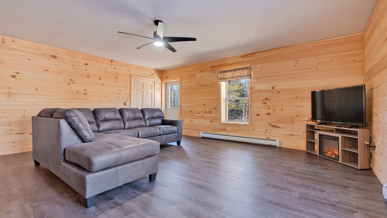 Photo of Livingroom in Gray